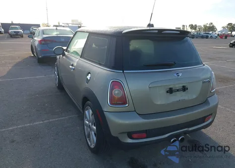 2008 Mini Cooper S z USA, uszkodzony, nr VIN WMWMF73508TV34381